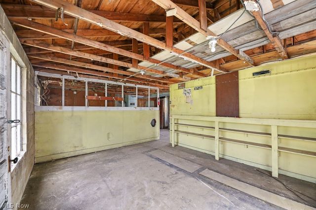 215 E Pennsylvania Avenue, Sebring, OH 44672