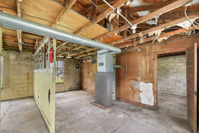 215 E Pennsylvania Avenue, Sebring, OH 44672