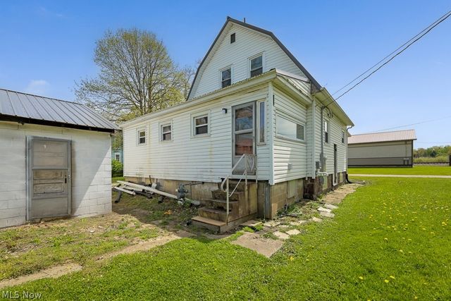 215 E Pennsylvania Avenue, Sebring, OH 44672