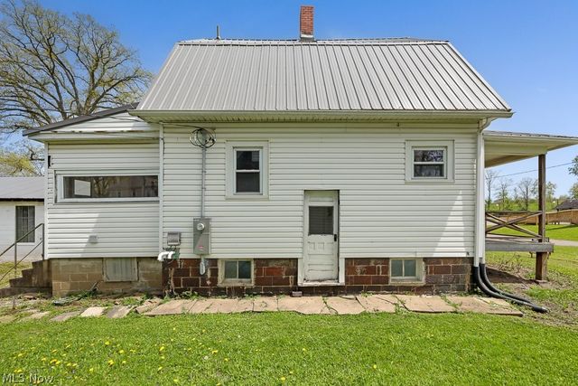 215 E Pennsylvania Avenue, Sebring, OH 44672