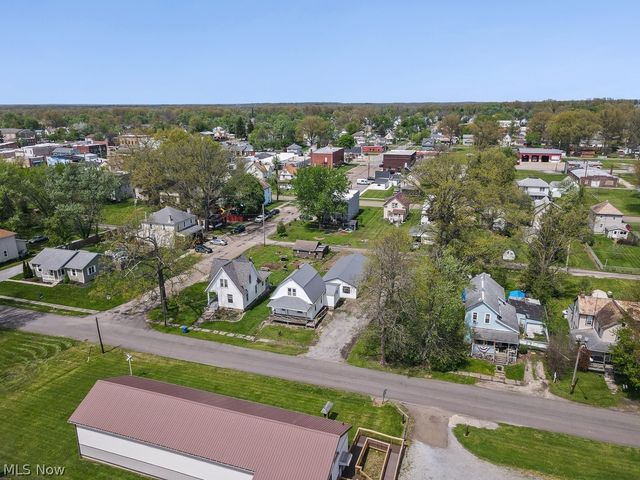 215 E Pennsylvania Avenue, Sebring, OH 44672