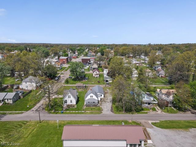 215 E Pennsylvania Avenue, Sebring, OH 44672