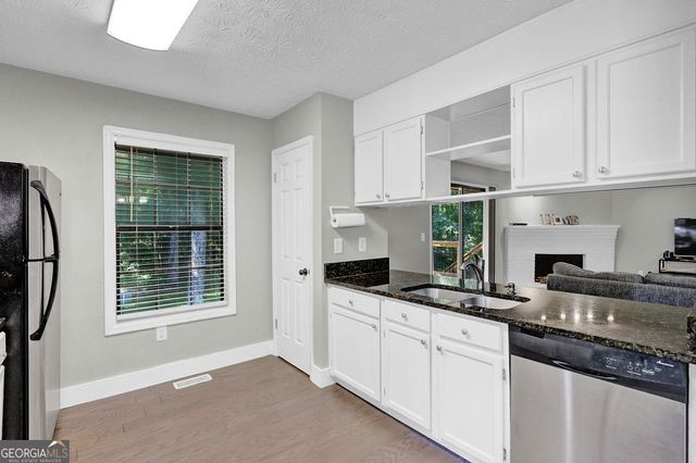 1850 Coachman Cove SW, Snellville, GA 30078