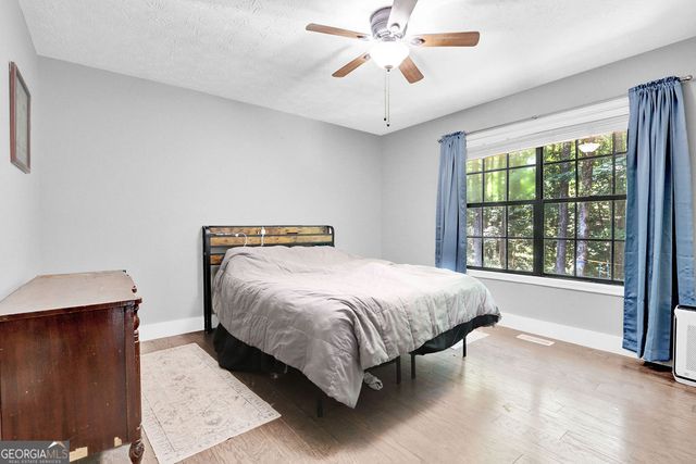 1850 Coachman Cove SW, Snellville, GA 30078