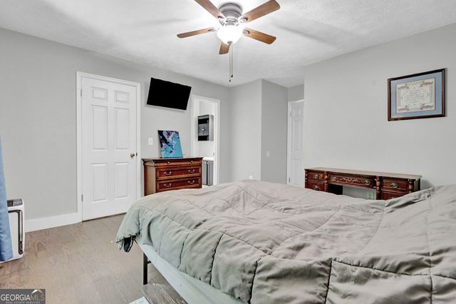 1850 Coachman Cove SW, Snellville, GA 30078