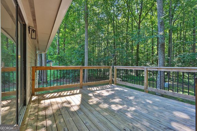 1850 Coachman Cove SW, Snellville, GA 30078