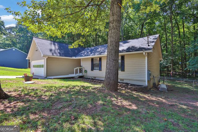 1850 Coachman Cove SW, Snellville, GA 30078