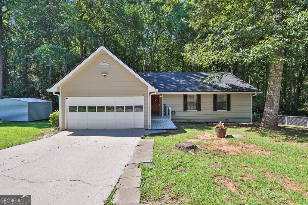 1850 Coachman Cove SW, Snellville, GA 30078