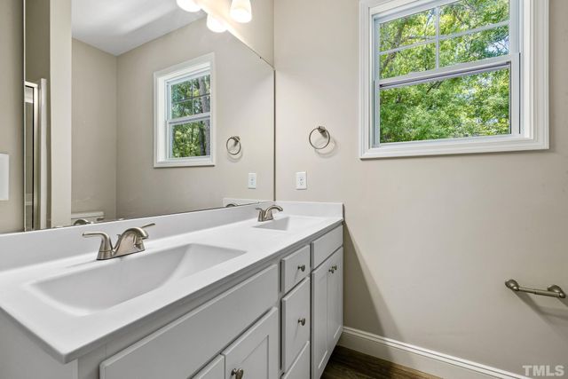 335 E Pine Avenue, Wake Forest, NC 27587