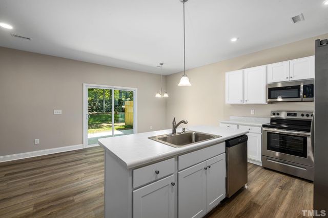 335 E Pine Avenue, Wake Forest, NC 27587