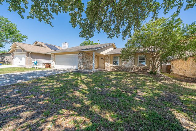 7555 LINCOLN VILLAGE DR, San Antonio, TX 78244