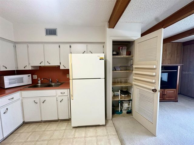2222 AMERICUS BOULEVARD N 40, Clearwater, FL 33763
