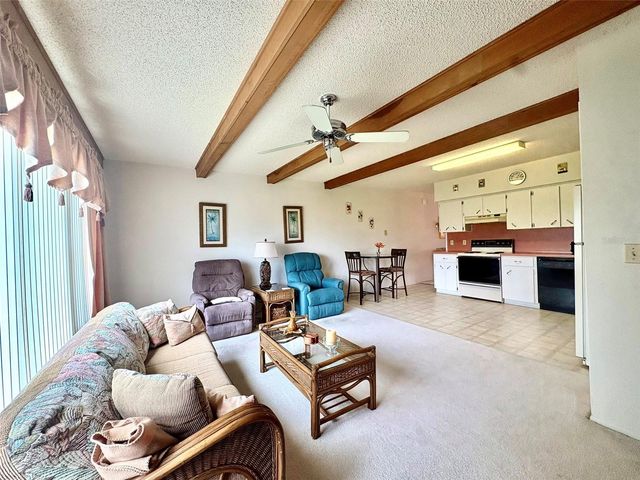 2222 AMERICUS BOULEVARD N 40, Clearwater, FL 33763