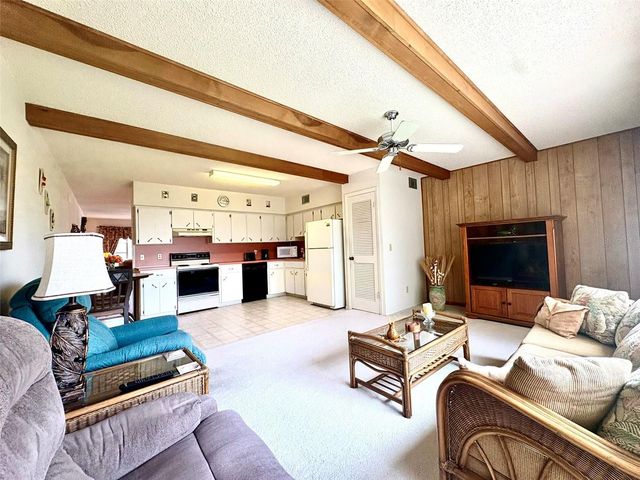 2222 AMERICUS BOULEVARD N 40, Clearwater, FL 33763