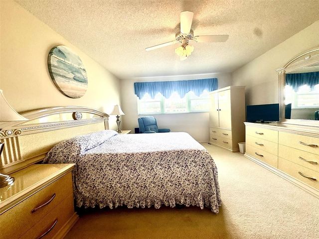 2222 AMERICUS BOULEVARD N 40, Clearwater, FL 33763