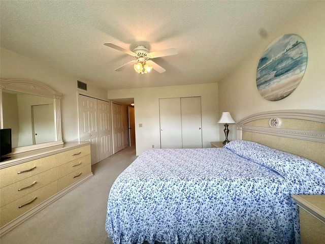 2222 AMERICUS BOULEVARD N 40, Clearwater, FL 33763
