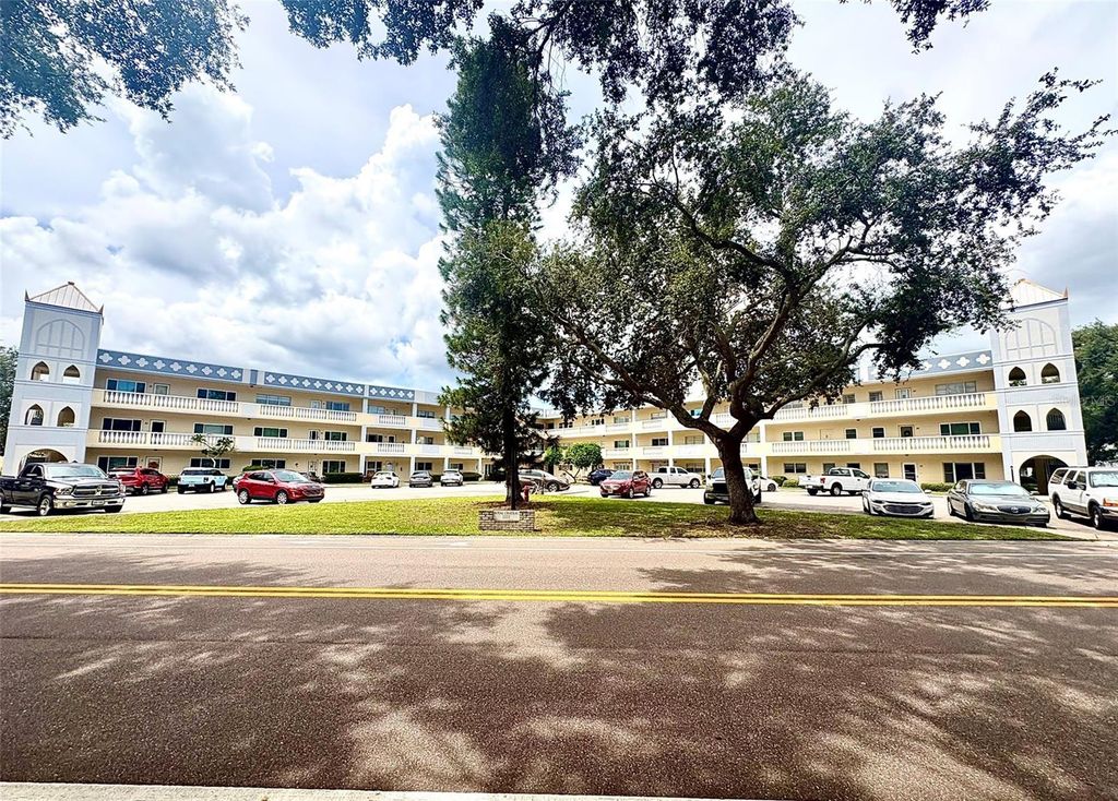 2222 AMERICUS BOULEVARD N 40, Clearwater, FL 33763