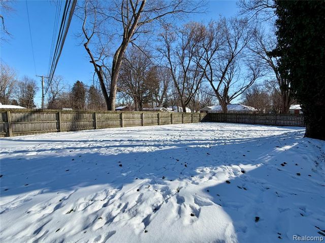 5336 Mansfield Avenue, Sterling Heights, MI 48310