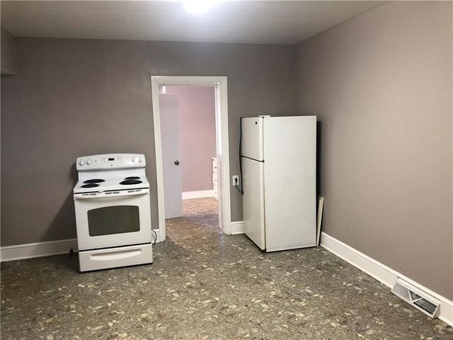 218 S Mathilda St 1, Bloomfield, PA 15224