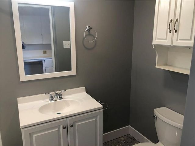 218 S Mathilda St 1, Bloomfield, PA 15224