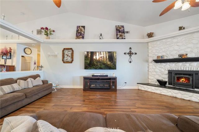 7172 Jargon St, Hesperia, CA 92344