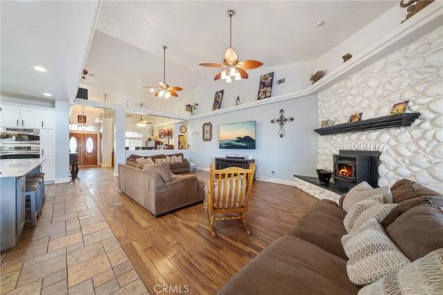 7172 Jargon St, Hesperia, CA 92344