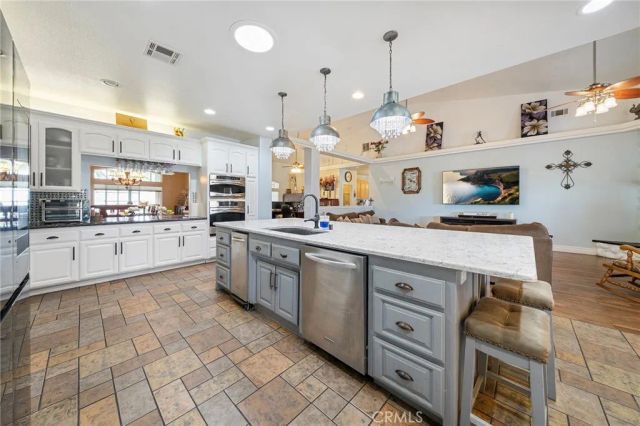 7172 Jargon St, Hesperia, CA 92344