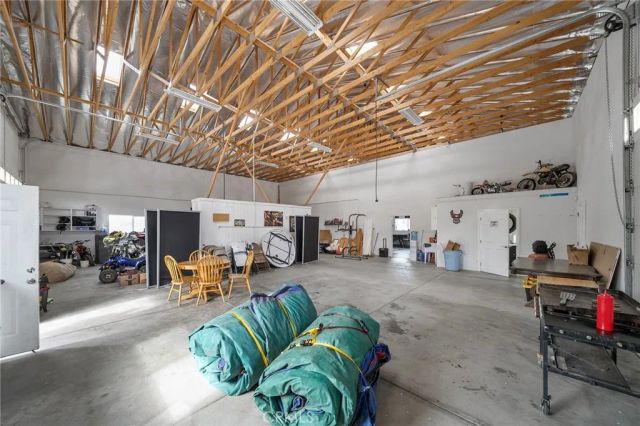 7172 Jargon St, Hesperia, CA 92344