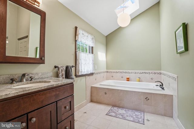 1964 MELMAR RD, Huntingdon Valley, PA 19006