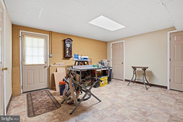 1964 MELMAR RD, Huntingdon Valley, PA 19006