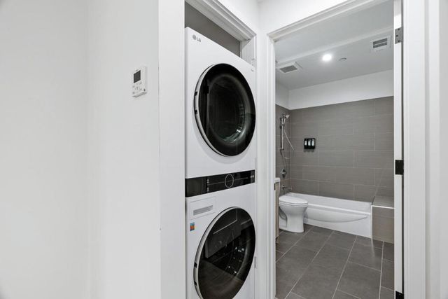 916 Woodside Road, Redwood City, CA 94061