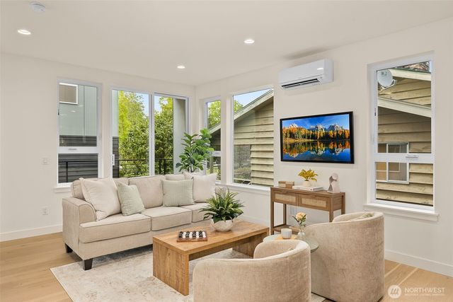 5204 Sand Point Way NE, Seattle, WA 98105