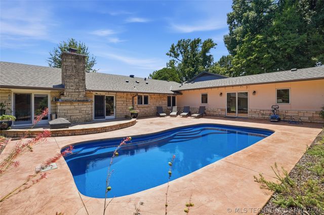 2853 E 35th Place, Tulsa, OK 74105