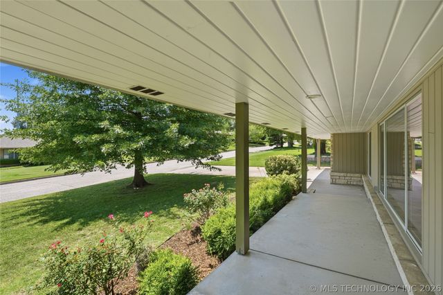 2853 E 35th Place, Tulsa, OK 74105