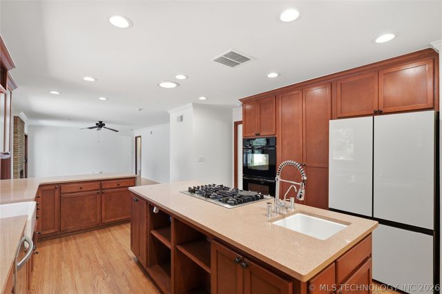 2853 E 35th Place, Tulsa, OK 74105