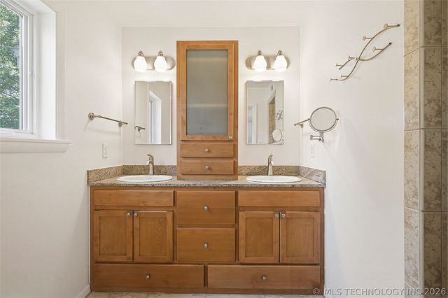 2853 E 35th Place, Tulsa, OK 74105