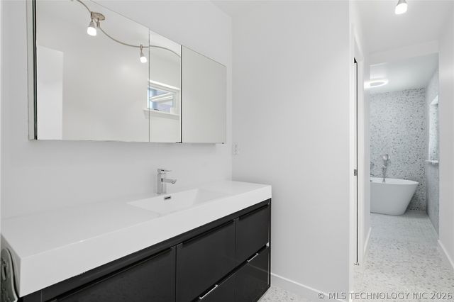 2853 E 35th Place, Tulsa, OK 74105