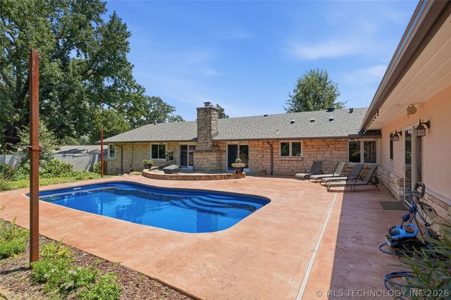 2853 E 35th Place, Tulsa, OK 74105