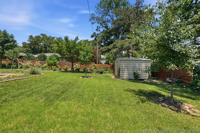 2853 E 35th Place, Tulsa, OK 74105