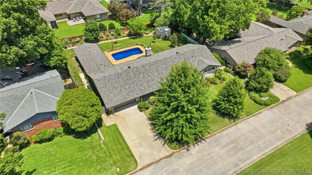 2853 E 35th Place, Tulsa, OK 74105