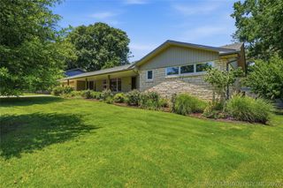 2853 E 35th Place, Tulsa, OK 74105