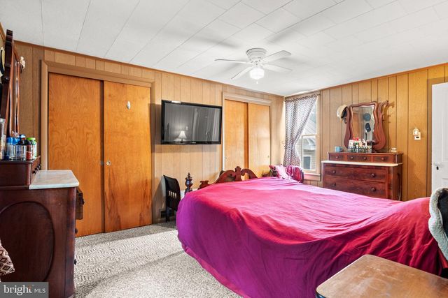 461 E KING ST, Shippensburg, PA 17257