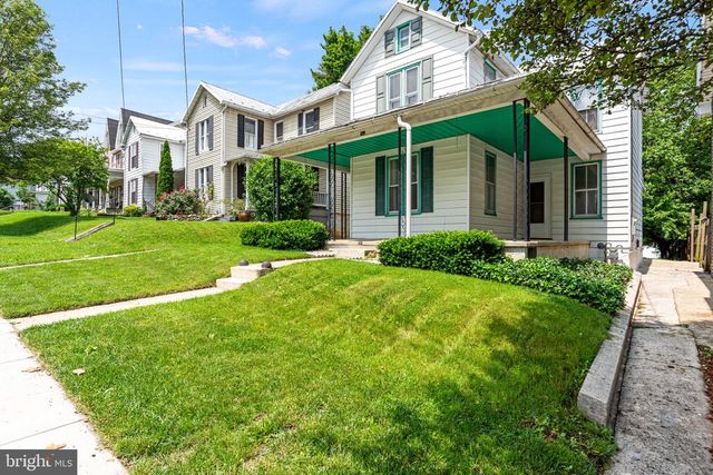 461 E KING ST, Shippensburg, PA 17257