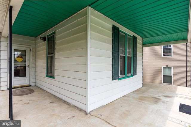 461 E KING ST, Shippensburg, PA 17257