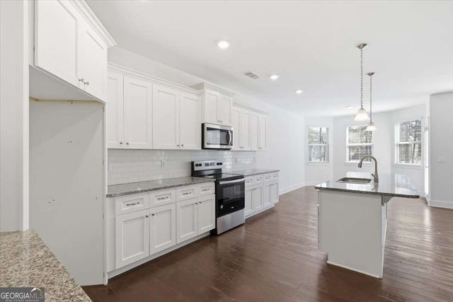 1076 Adams Haven Bend, Acworth, GA 30101