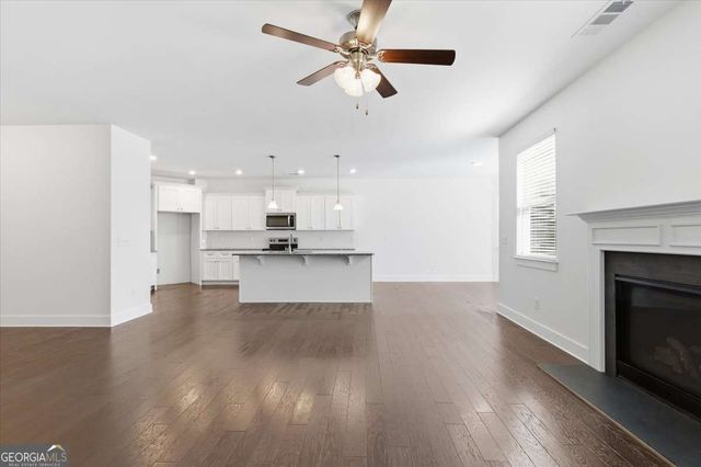 1076 Adams Haven Bend, Acworth, GA 30101