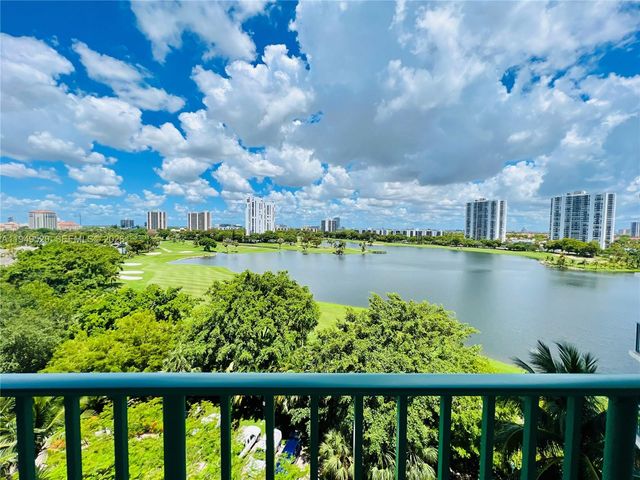 20000 E Country Club Dr 806, Aventura, FL 33180