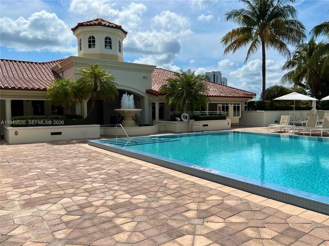 20000 E Country Club Dr 806, Aventura, FL 33180