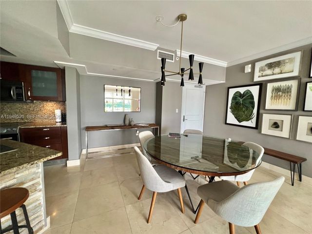 20000 E Country Club Dr 806, Aventura, FL 33180