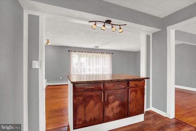 513 ALDEN ST, Harrisburg, PA 17109